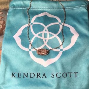 Kendra Scott: Gold “Elisa” Necklace